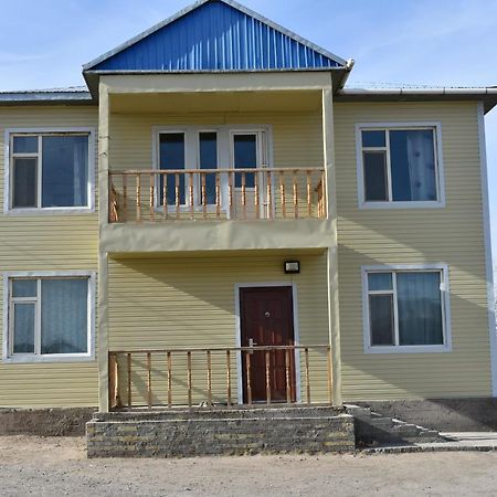 Bulbul Jamak Travel Hostel ウルギー エクステリア 写真