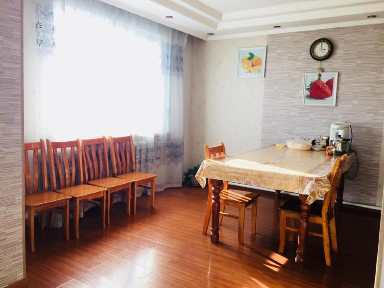 Bulbul Jamak Travel Hostel ウルギー エクステリア 写真