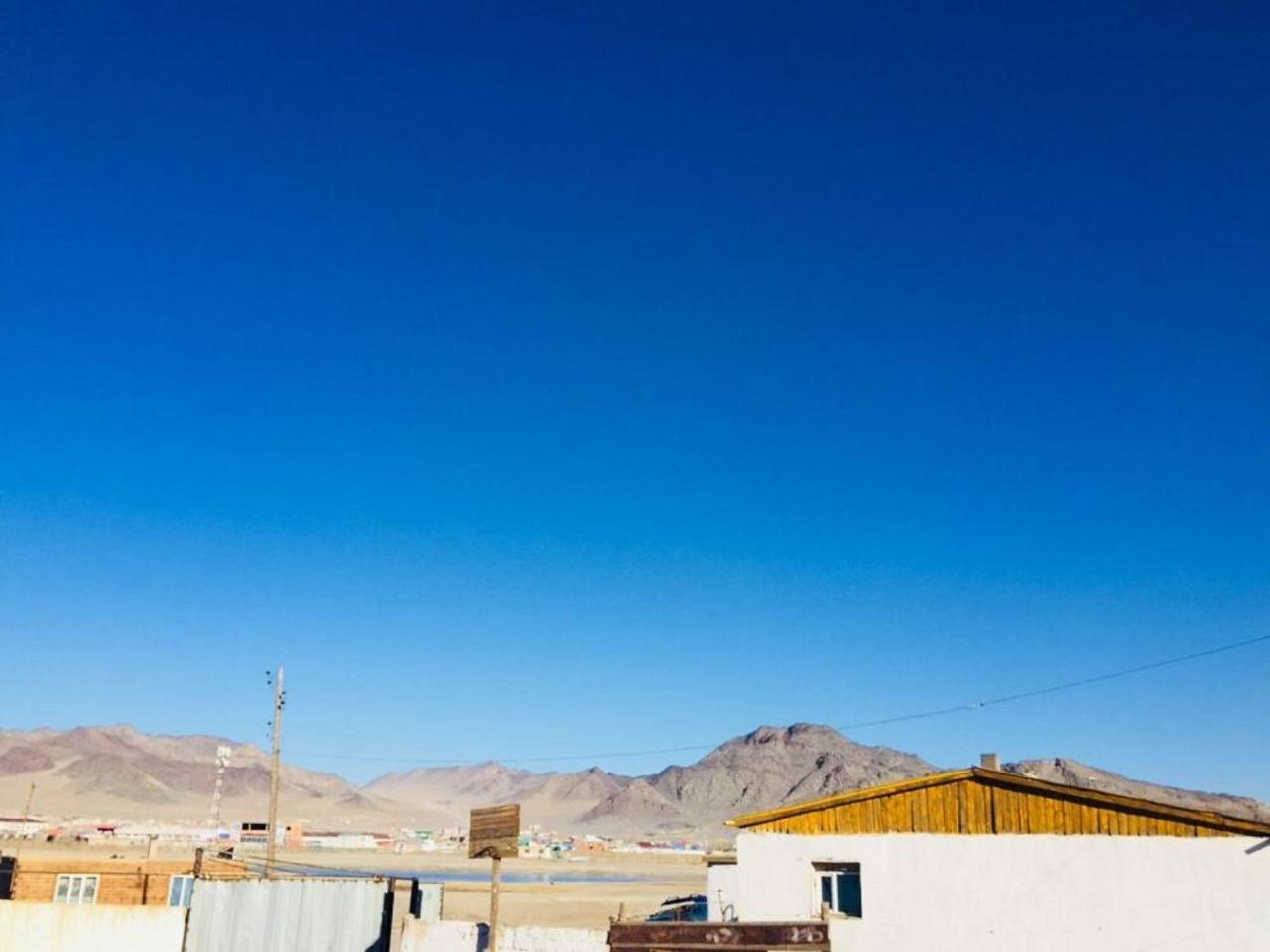 Bulbul Jamak Travel Hostel ウルギー エクステリア 写真